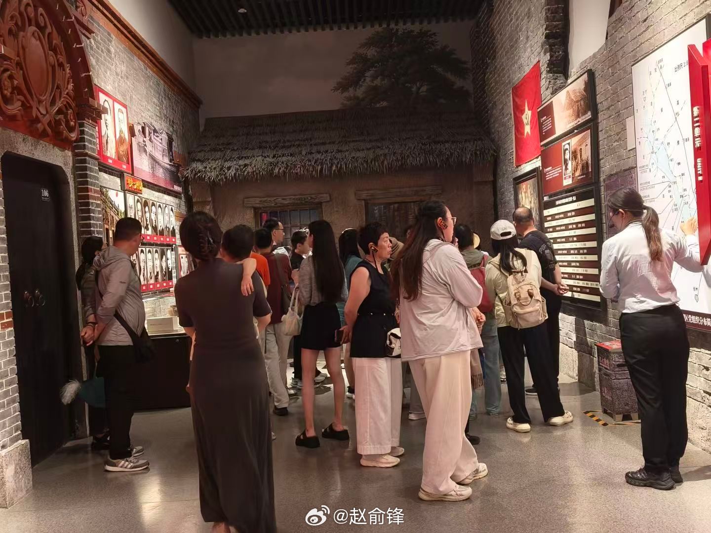 曲阜师范大学三下乡暑期社会实践【踏寻红色峥嵘足迹 赓续铁道铁血薪火】近日，曲阜师