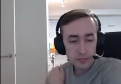 ccnc：如果我去陪练，问题就在于我该收多少钱。我肯定要收很多钱，不然就有太多人