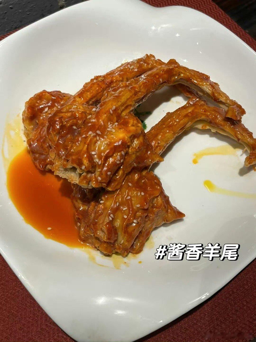 一家在拼多多开了十年的羊肉店好香！一家环县羊肉店，从自家羊卖到全县羊，隔着屏幕已