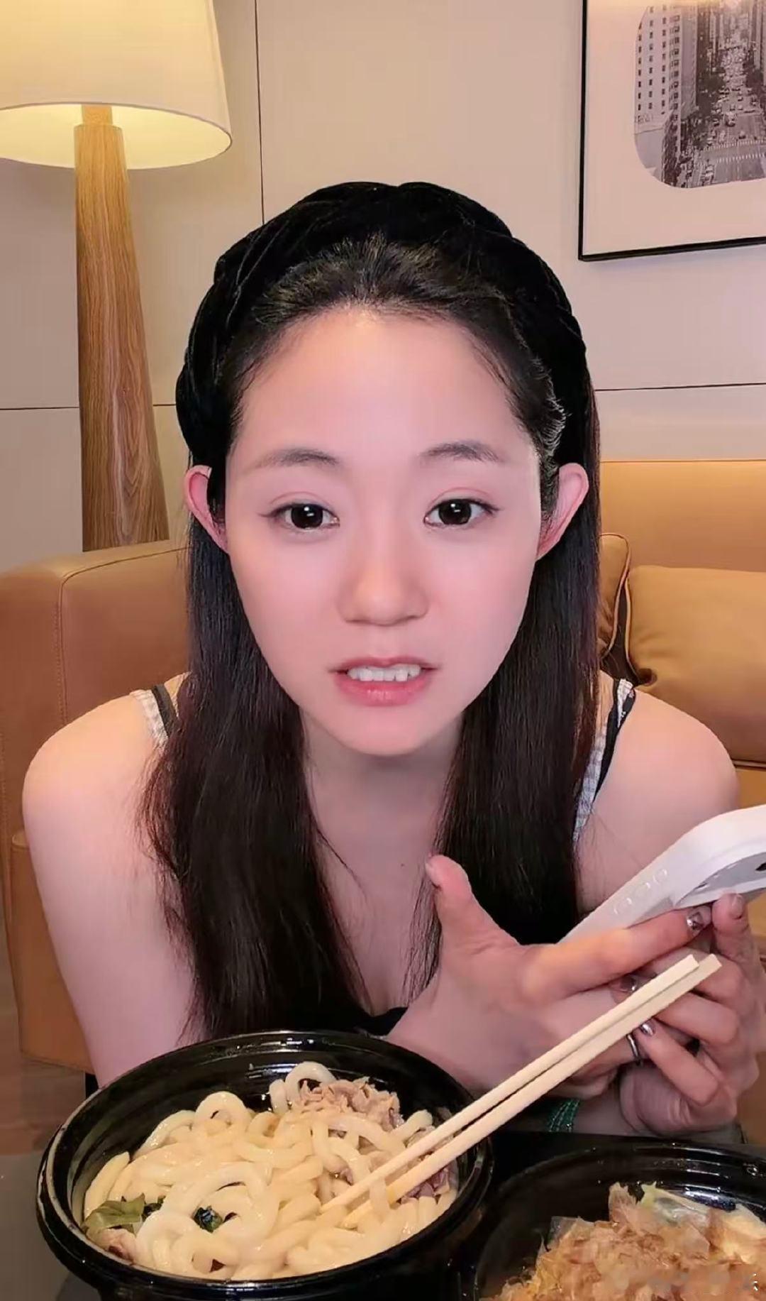 万千惠没接到浪姐团综消息乘风2026期待已久的乘风团综暂时没消息了，万千惠直播如