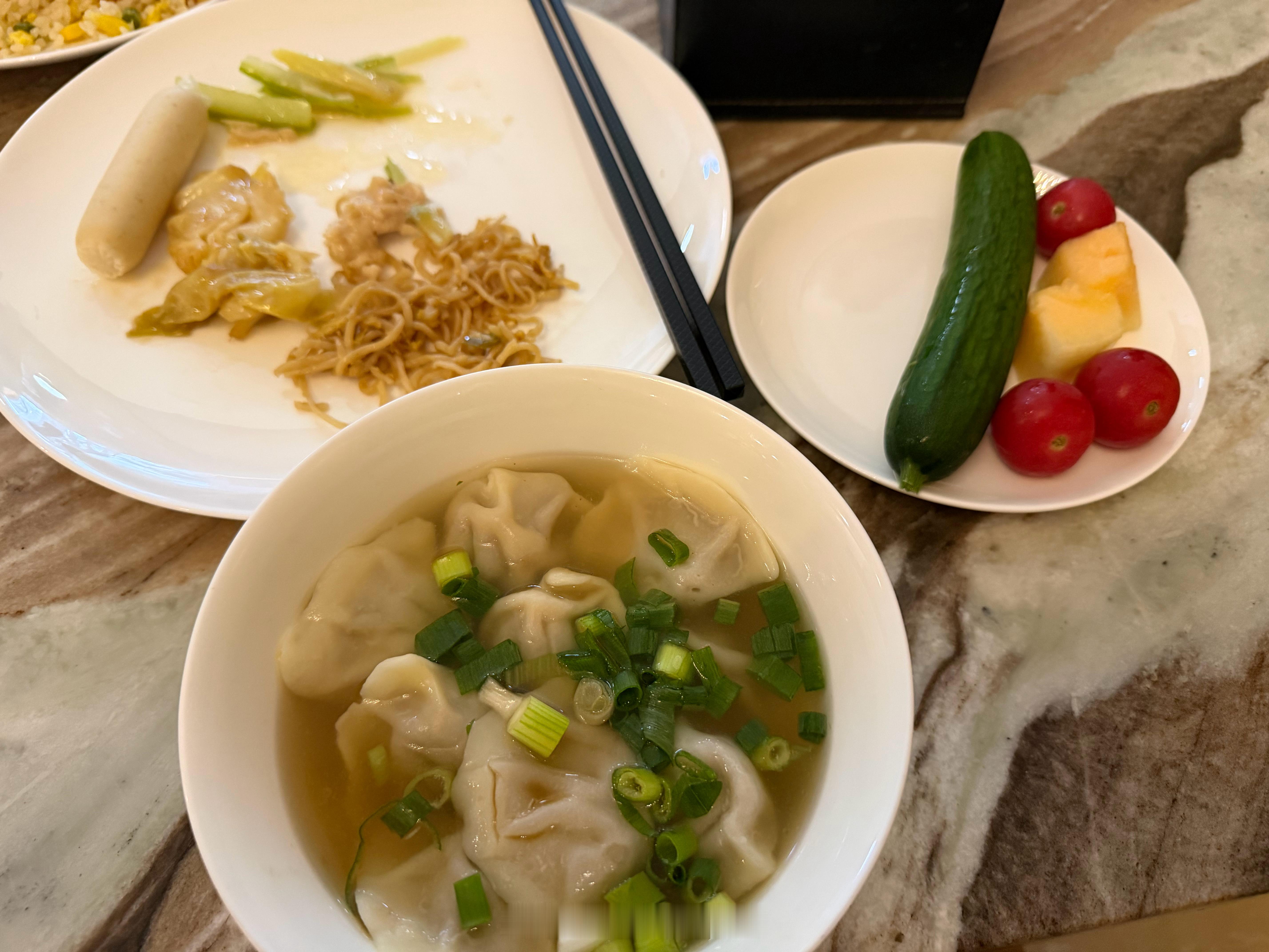 来都来了，怎么也得吃一碗臊子面再回一张图证明我来过这里 咸阳·西安咸阳国际机场