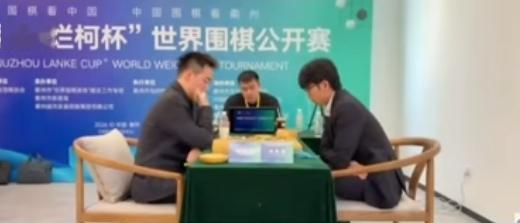 烂柯杯快讯~
杨楷文丁浩危矣
陈玉侬有望爆冷
廖元赫锁定胜局


10月9日12