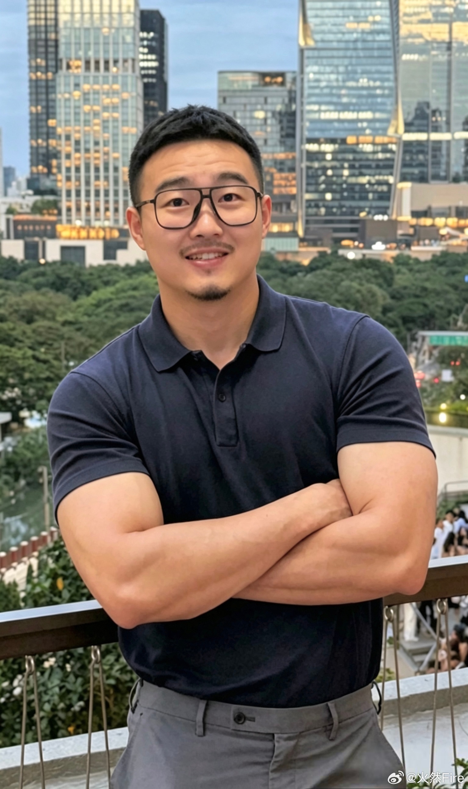 你要是不喜欢我了，我们就见一面吃个饭，吃完去江边散散步，你给我讲讲为什么，然后我
