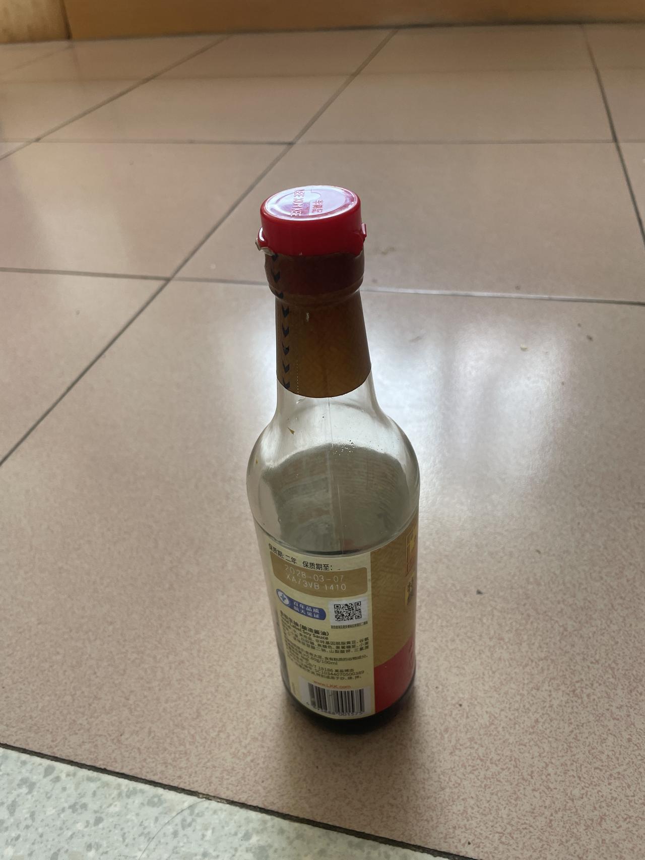 买酱油别乱选，看懂配料表很关键
很多人买酱油只看牌子，其实看配料和执行标准才最重