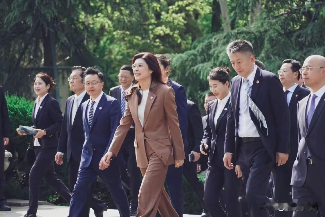 2026年5月15日，民进党创党元老、前台湾地区“监察委员”叶耀鹏（84岁）在台
