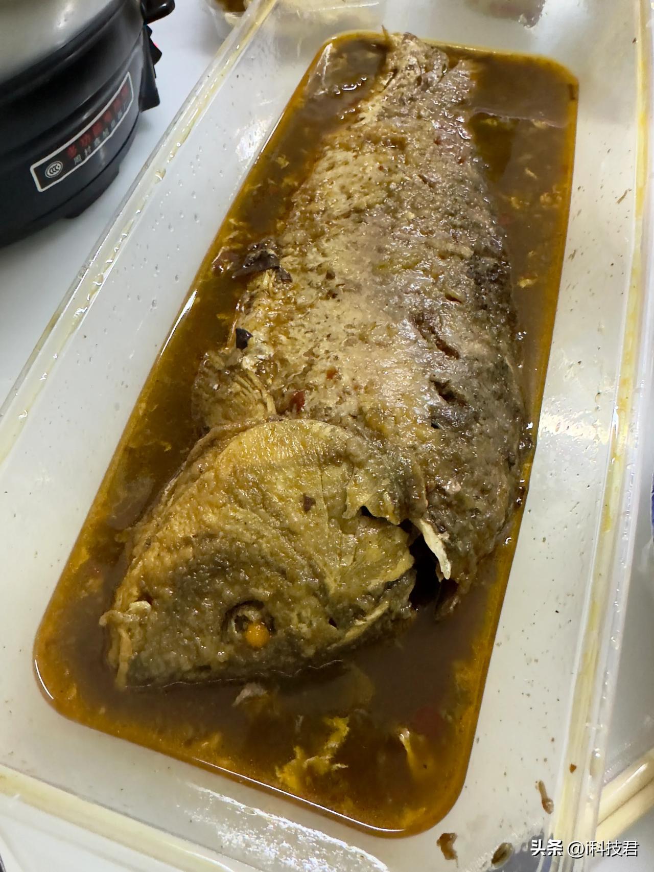 根据我的观察，很多人买东西就图便宜，尤其是在县城，比如汉堡，最好吃的肯定是肯德基