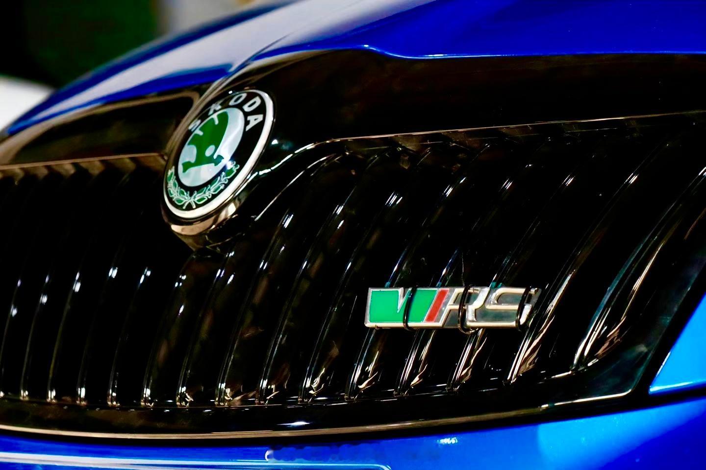 最近店里同事经常分享一部斯柯达明锐RS来做保养和简单整备，这部在当时国内性能车市