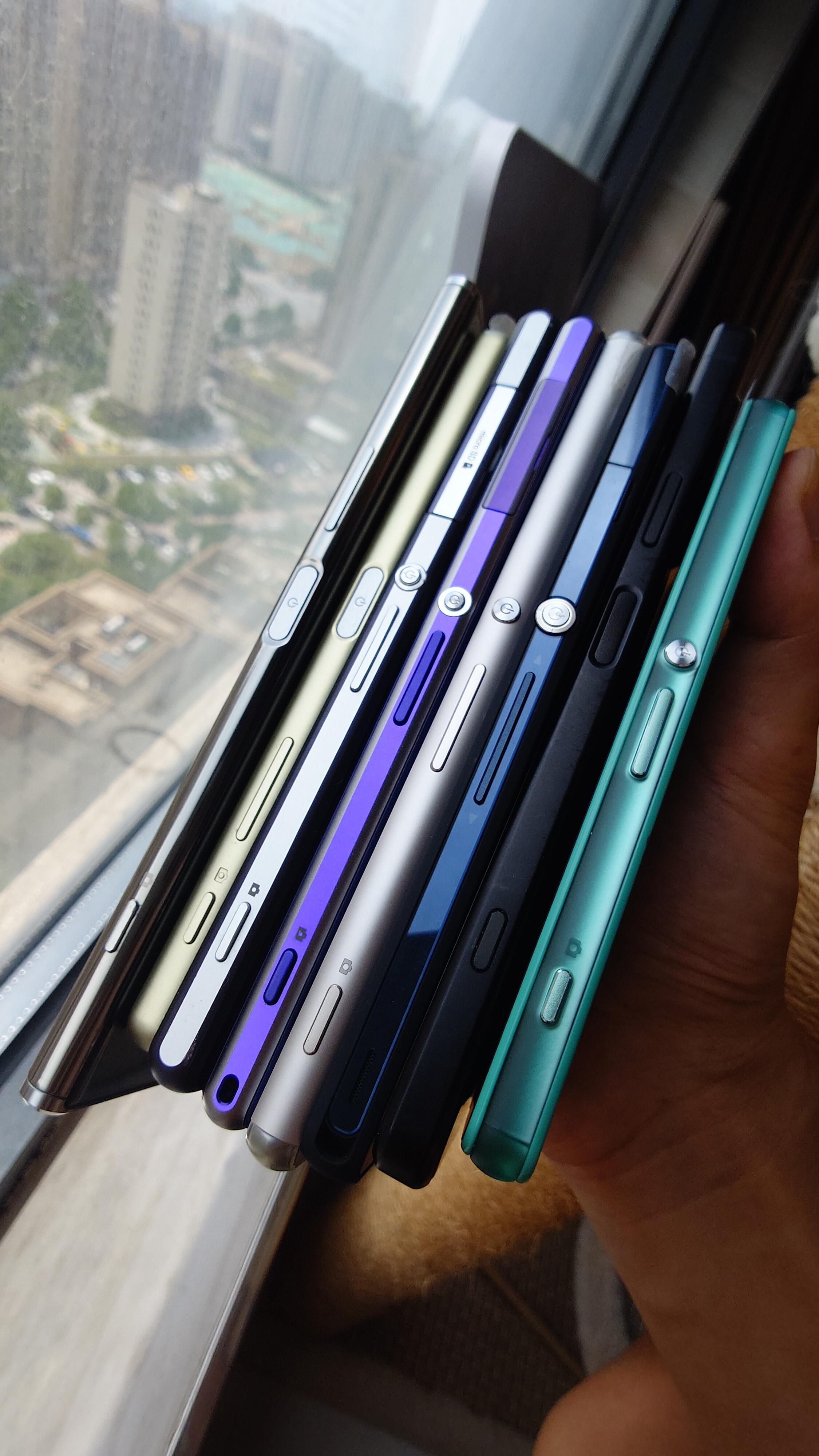 被这颜色震撼到了！索尼 Xperia[可怜]10年前的老古董！有入过坑吗？ ​​