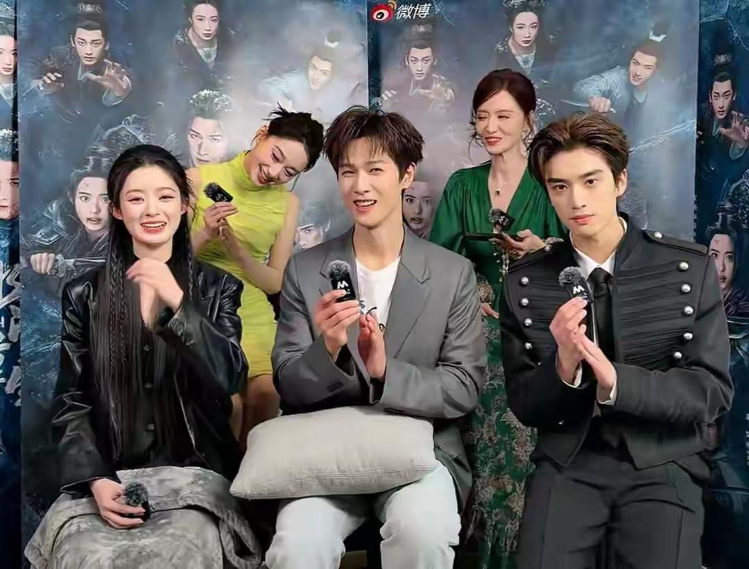 [吃瓜群众]有一说一，《冰湖重生》这剧，且不说女主黄同学“其他问题”，单就“过于