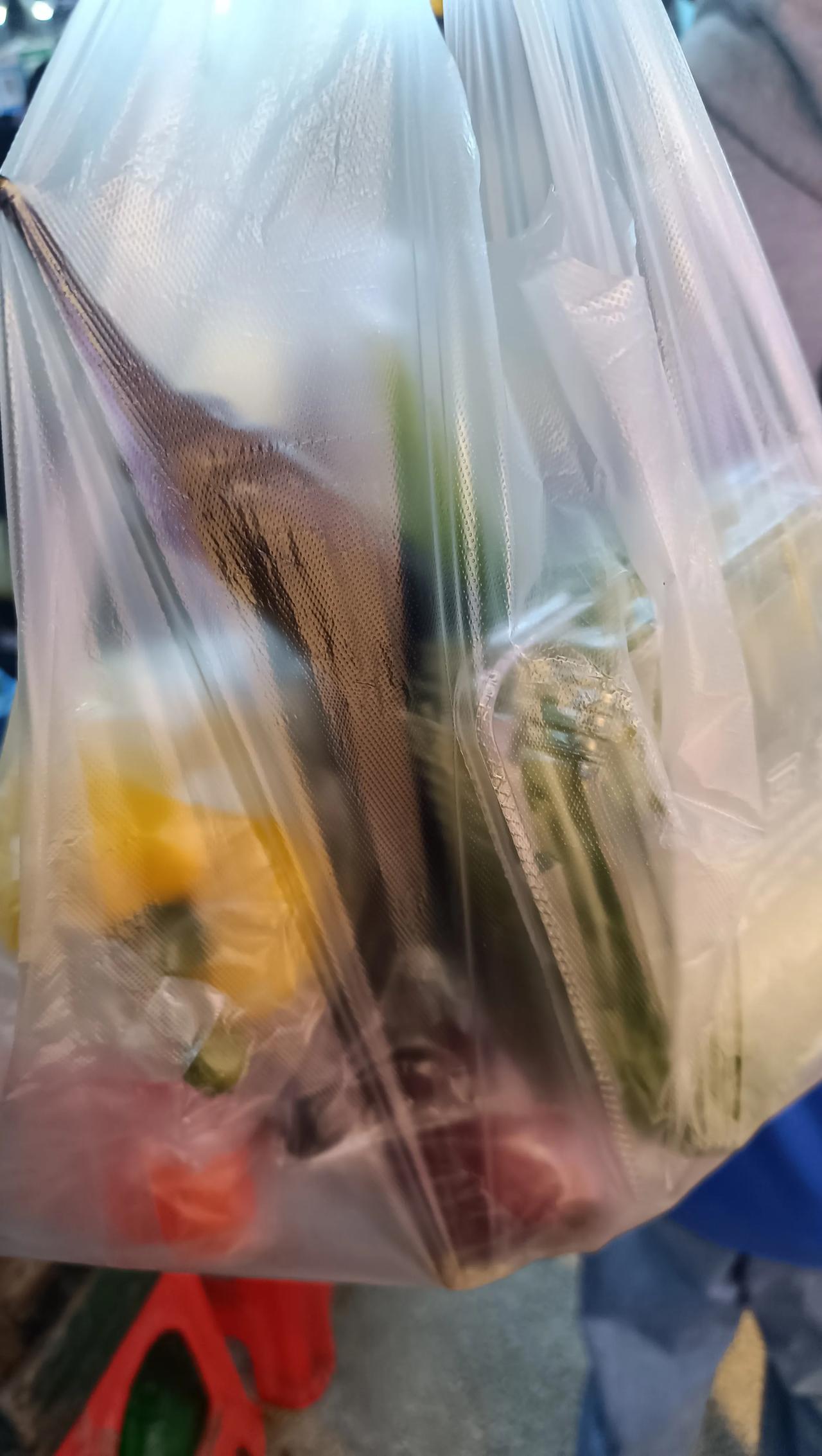 #秋日三餐打卡#
最近的美味，没有一道是我做的[害羞]
图一是今天回家前买的，这
