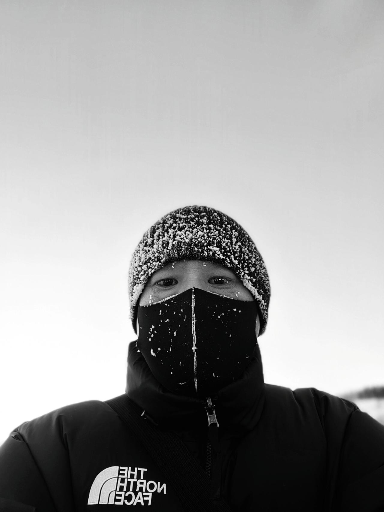 做人的底线，是藏在骨子里的清醒。不随波逐流迎合世界，不趋炎附势违背初心， 即便活