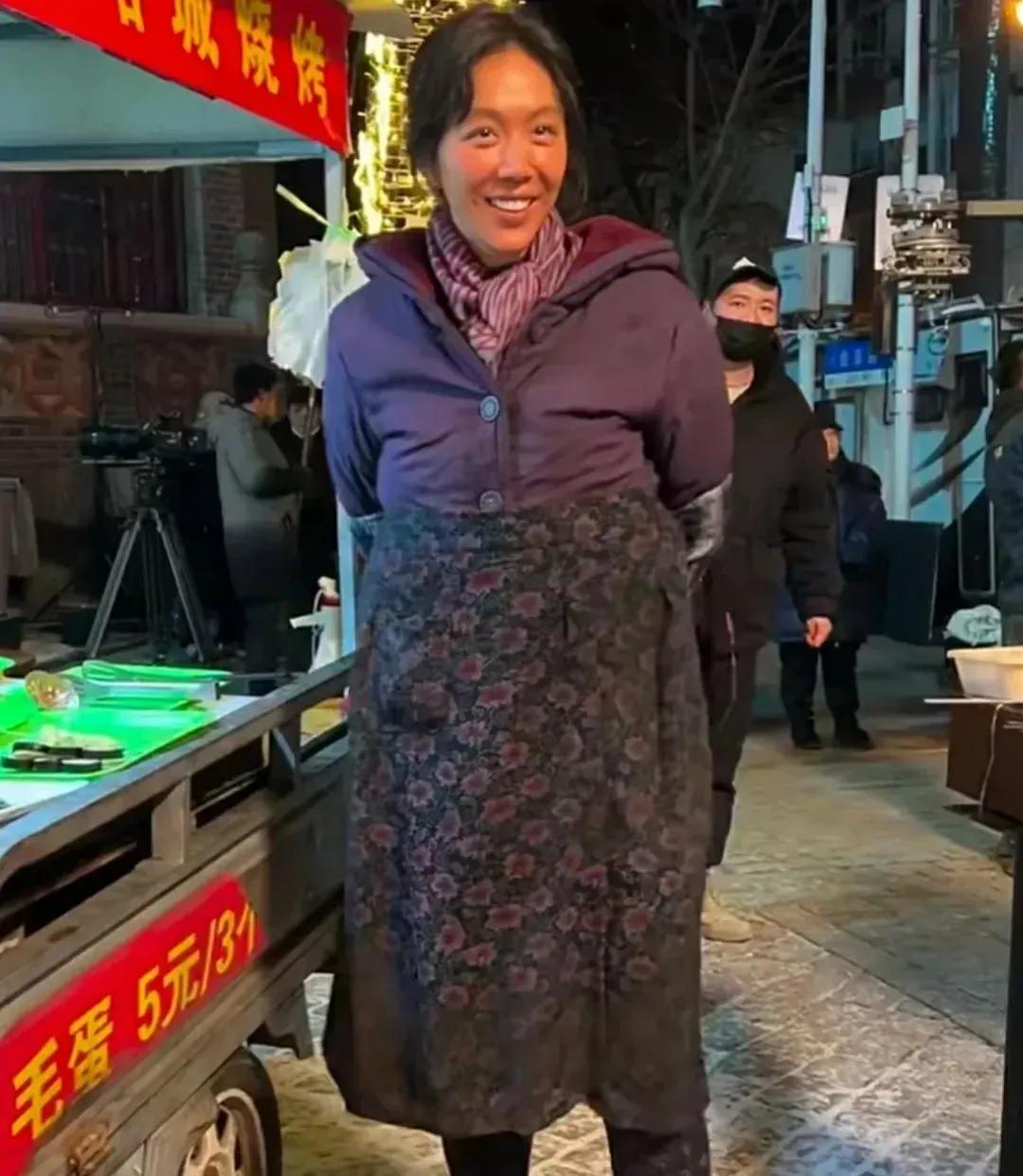 姚玉玲那么喜欢穿，喜欢打扮，她即便是开服装店卖衣服都比做餐饮适合她。

天生干净