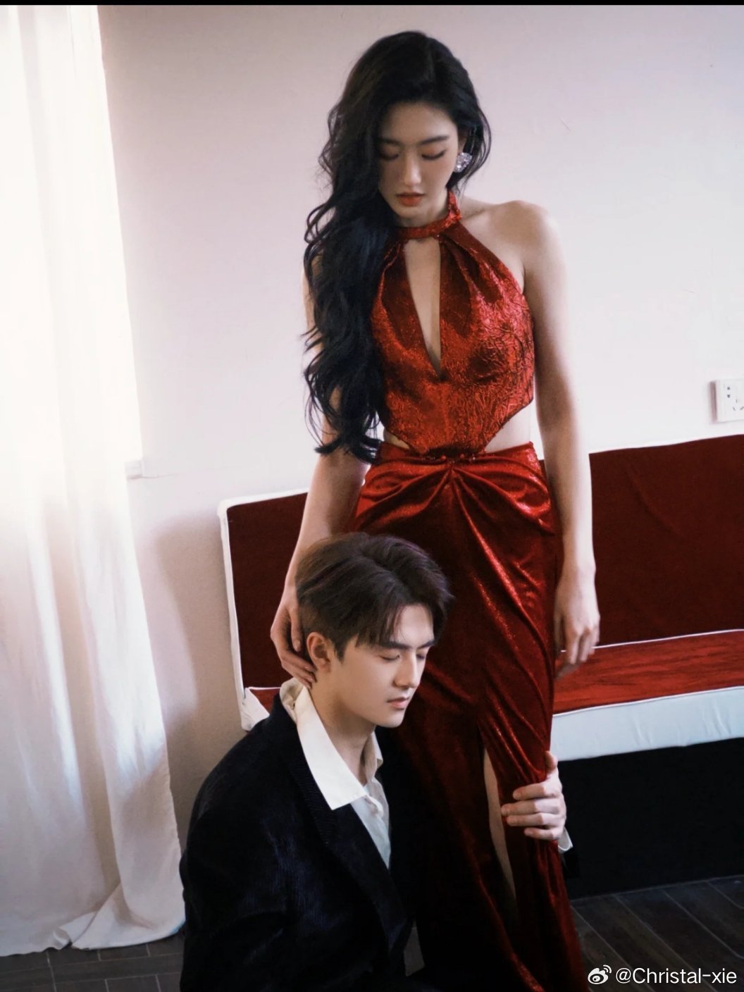 毓言cp卡子抱大腿呢