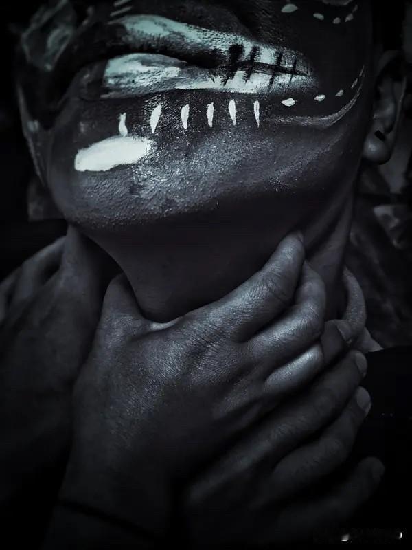 喝酒这事儿，还真能看出不少门道。有人喝酒总爱呼朋唤友，人越多越热闹，在这推杯换盏