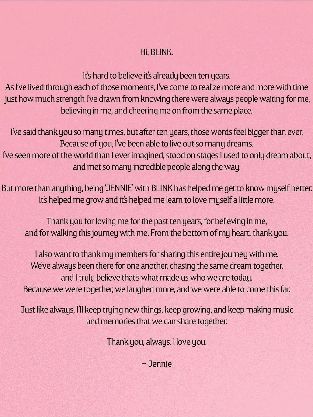 Jennie发文庆祝BLACKPINK十周年Jennie出道十周年发文 哇塞！ 