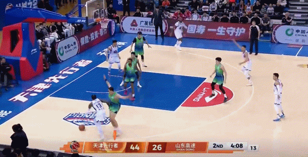 山东高速简直就是CBA的扶贫队伍
能赢联赛第一的浙江，能输联赛倒数第二的江苏
今