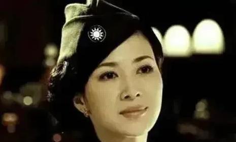 1938年初，徐恩曾和费侠在汉口结婚。陈果夫、陈立夫甚至连蒋介石都反对，但徐恩曾