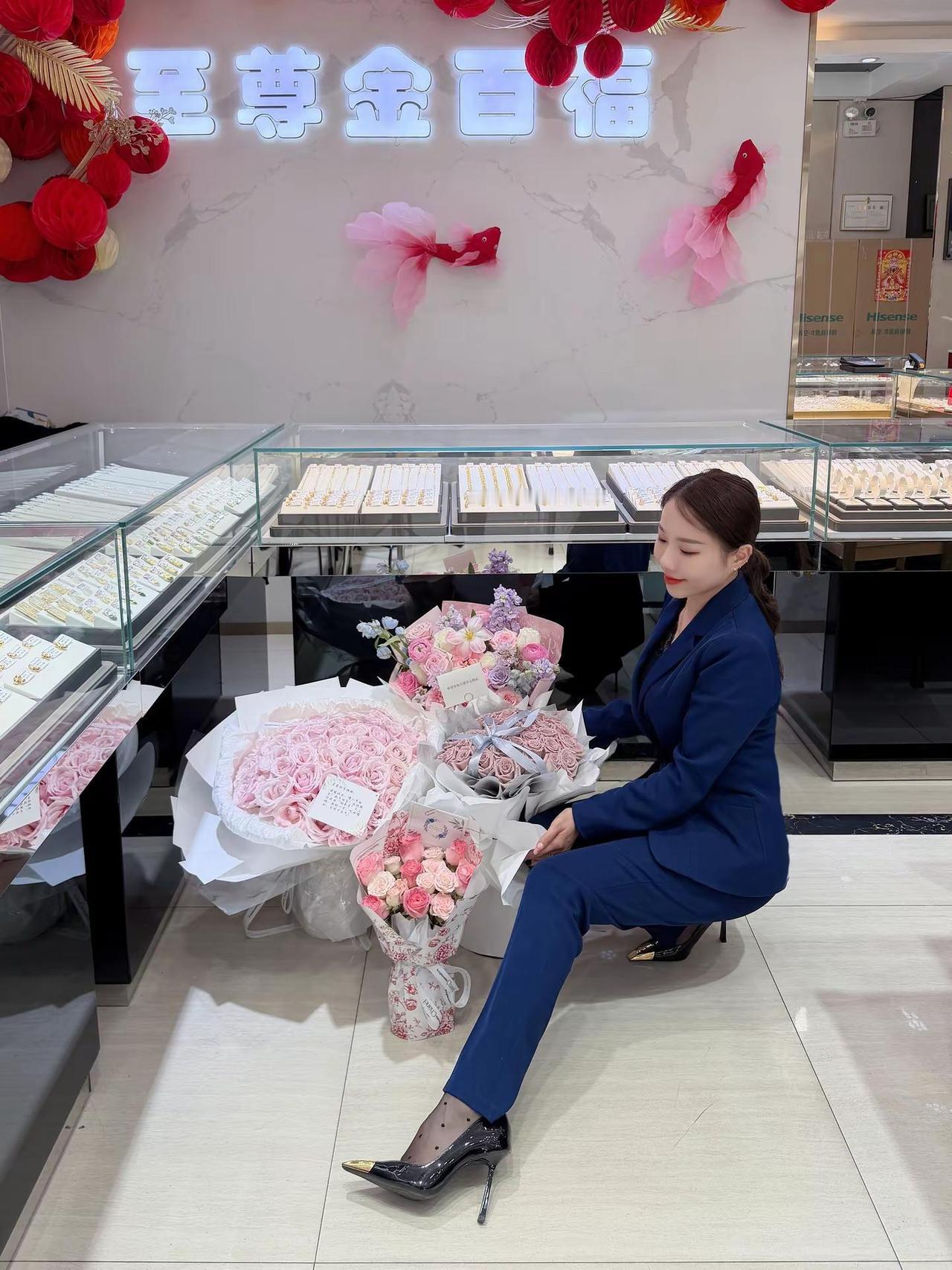 我天生是个浪漫主义者 不可否认我确实是个极致喜欢浪漫又注重细节以及需要充满仪式感