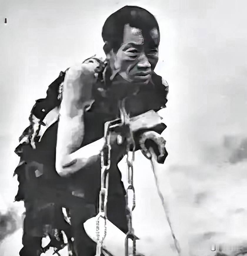 1949年青海解放后，他看到解放军帽子上的红星，对站岗的战士说：“我叫廖永和，是