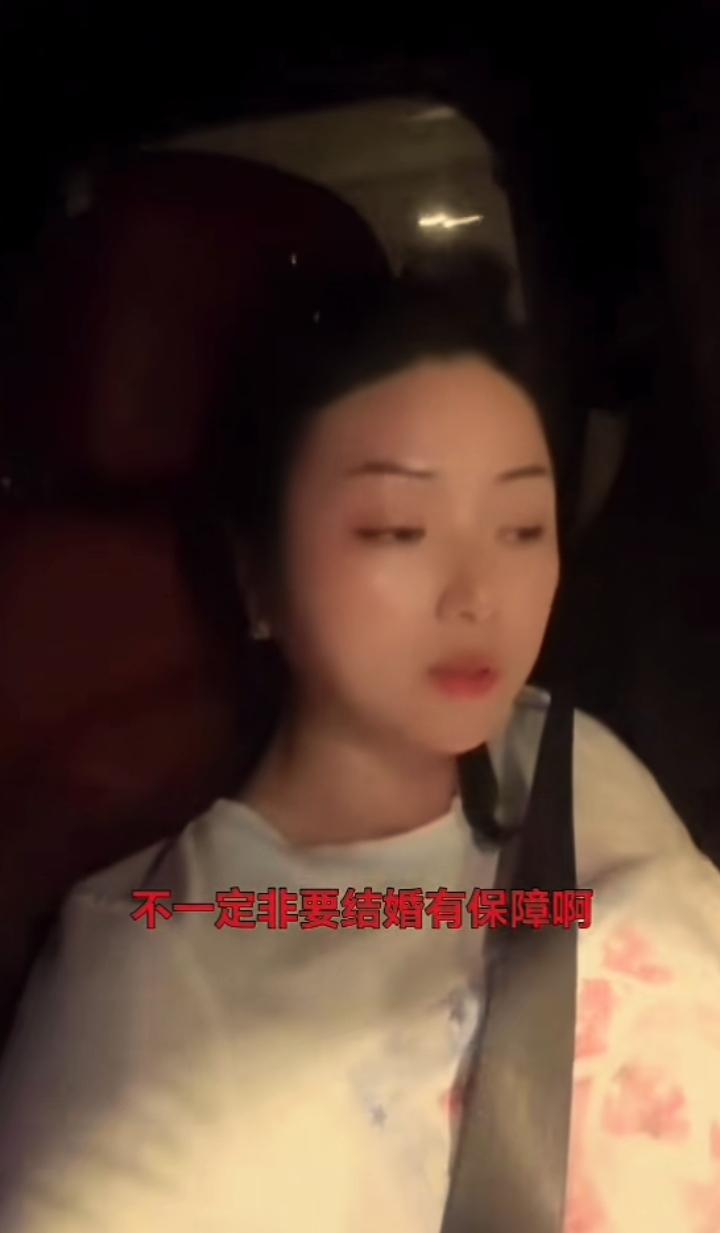 罗姣称，不能轻易将心交付给他人，不然受伤的只会是自己，因此对待感情务必要慎重。