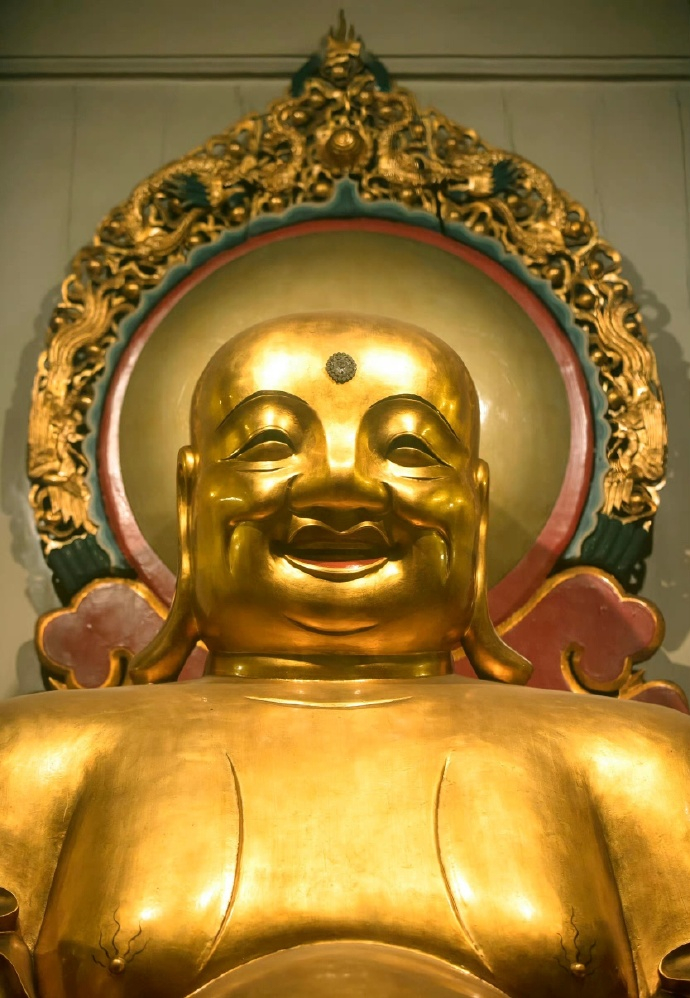 转发，好运来临，诸事顺遂，有财有福。 