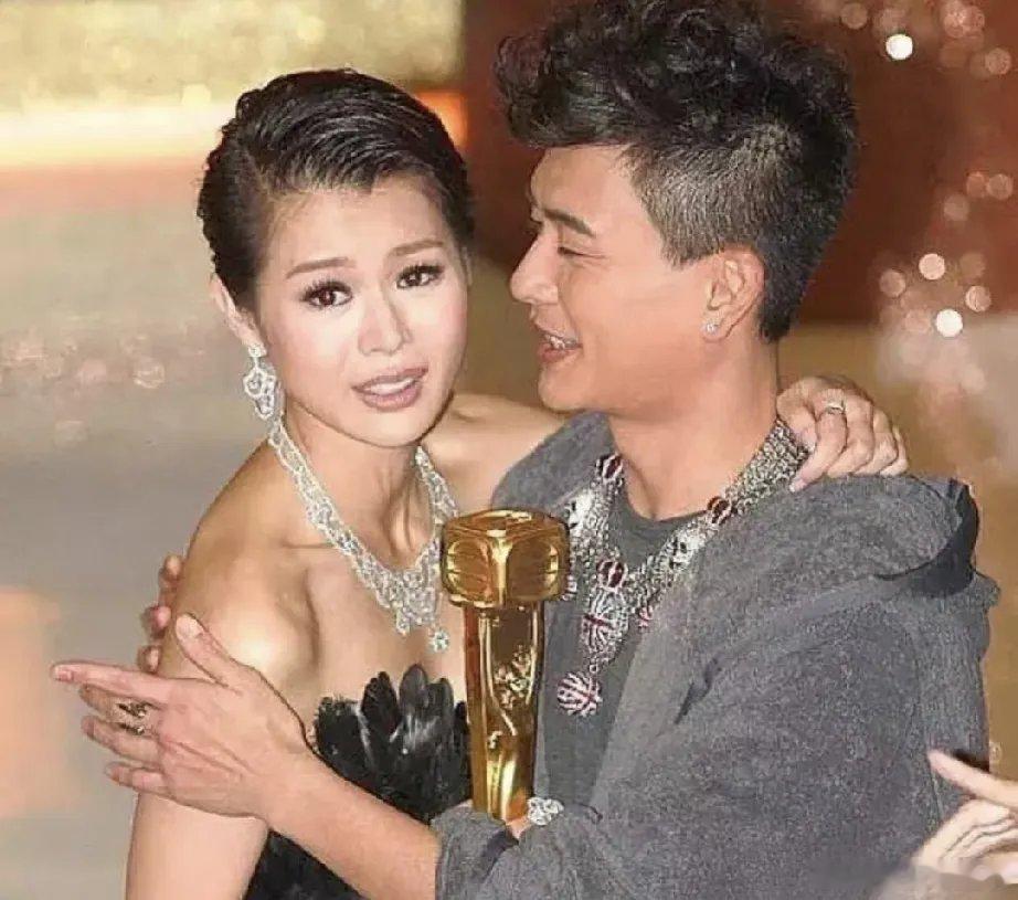 突然有点理解胡杏儿了为什么和黄宗泽分手了根本不是因为第三者，而是因为黄宗泽他根本