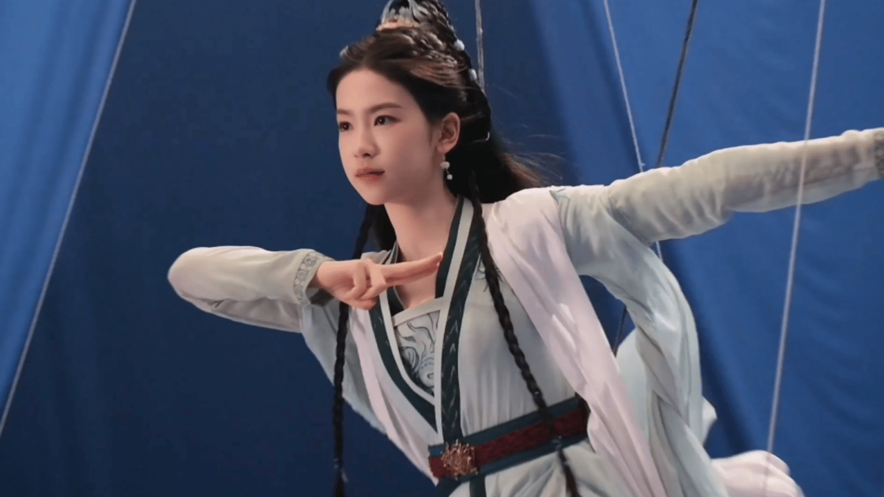 终于等到我们《千香引》特辑咯 刘梦芮妹妹真的好漂亮好适配古装哦 好灵的一双眼睛 