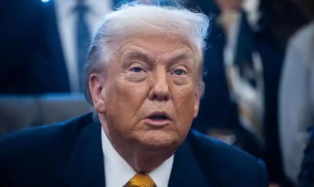 在新任最高领袖领导下，伊朗第30波打击开始！特朗普慌了想跑？可伊朗新领袖直接甩出