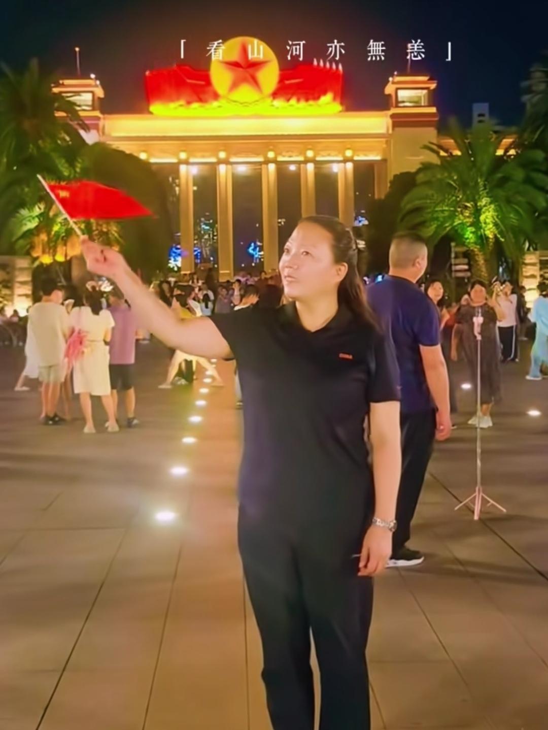 一身正气赴红色热土！季志华律师南昌寻红色初心，人间清醒，风骨凛然
 
近日，季志
