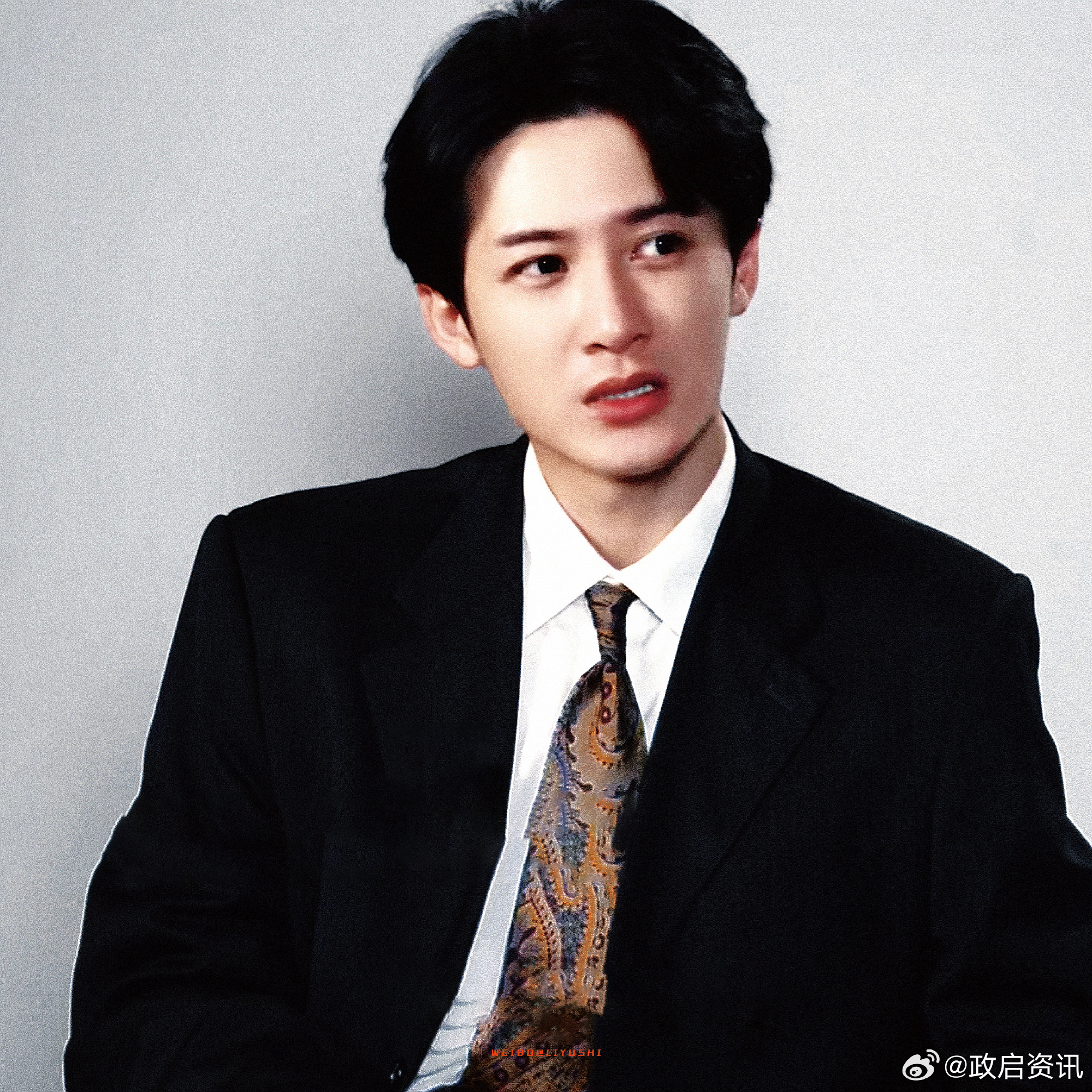 韩延说檀健次是亓宏刚的不二人选韩延导演说檀健次是亓宏刚的不二人选，真的很有眼光。
