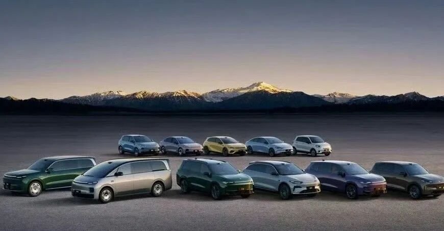 车市热门 零跑汽车发布2025年财报。根据财报显示，2025年零跑汽车交付新车5