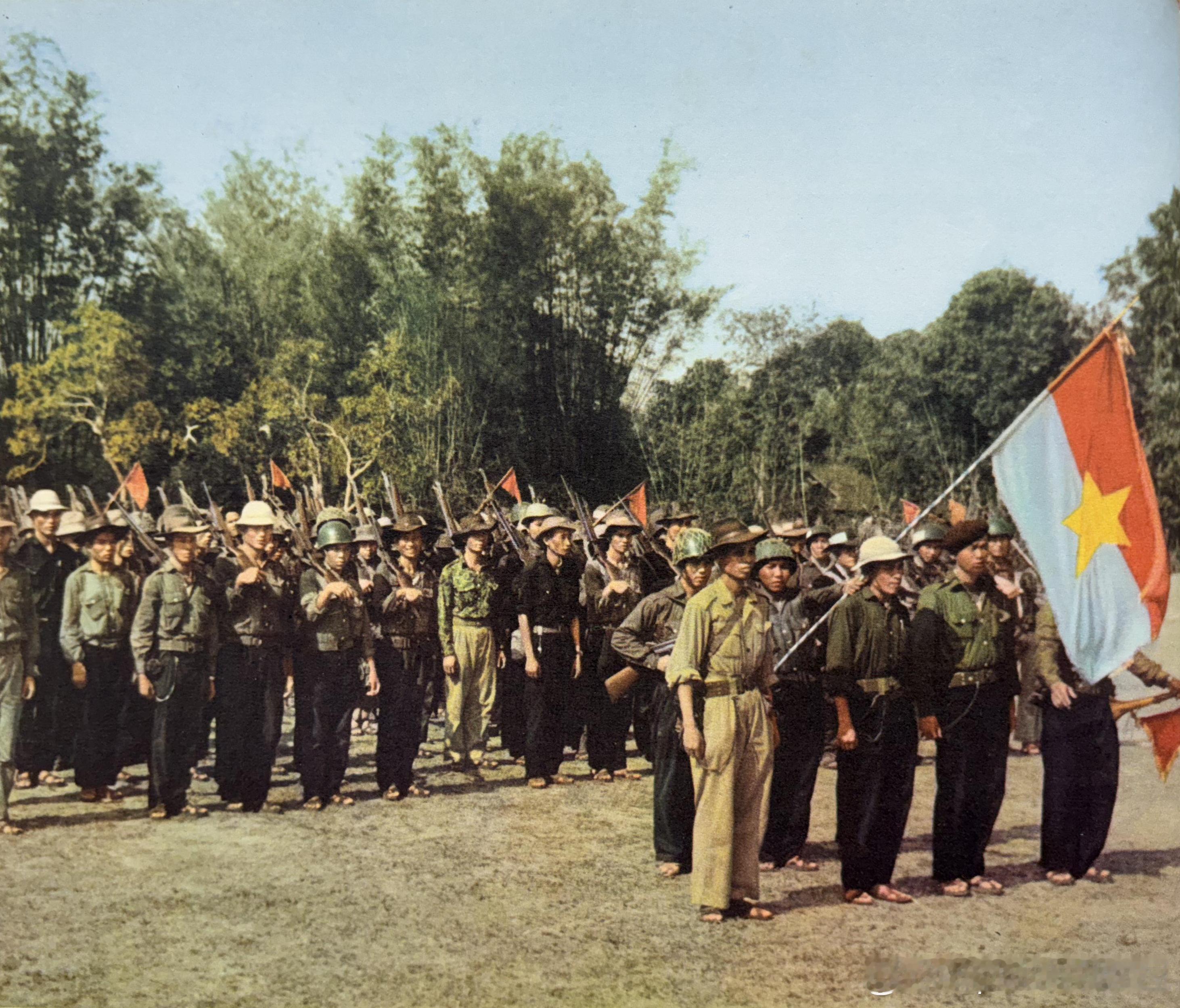 1965年越南宣传照-日益强大的越南南方解放武装力量军事历史全触达