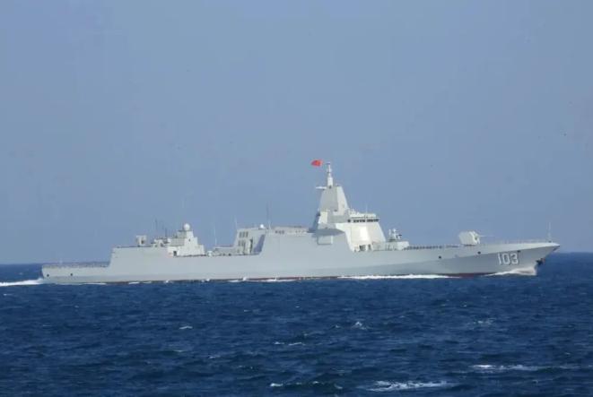 黄海上空几声巨响，055 大驱击落大批无人机，给美日指挥官上了一课！

据俄罗斯