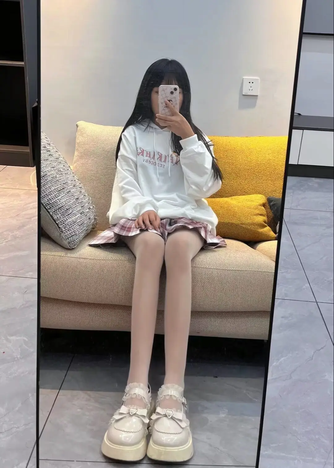 光只是看着不行动 迟早有天会后悔的