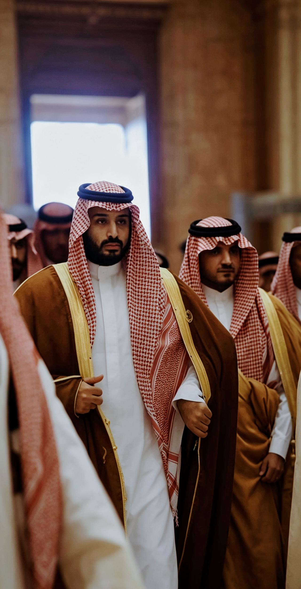 伊朗这步棋太绝了！看似忍气吞声，实则步步拿捏全局

中东局势一直让人揪心。伊朗被