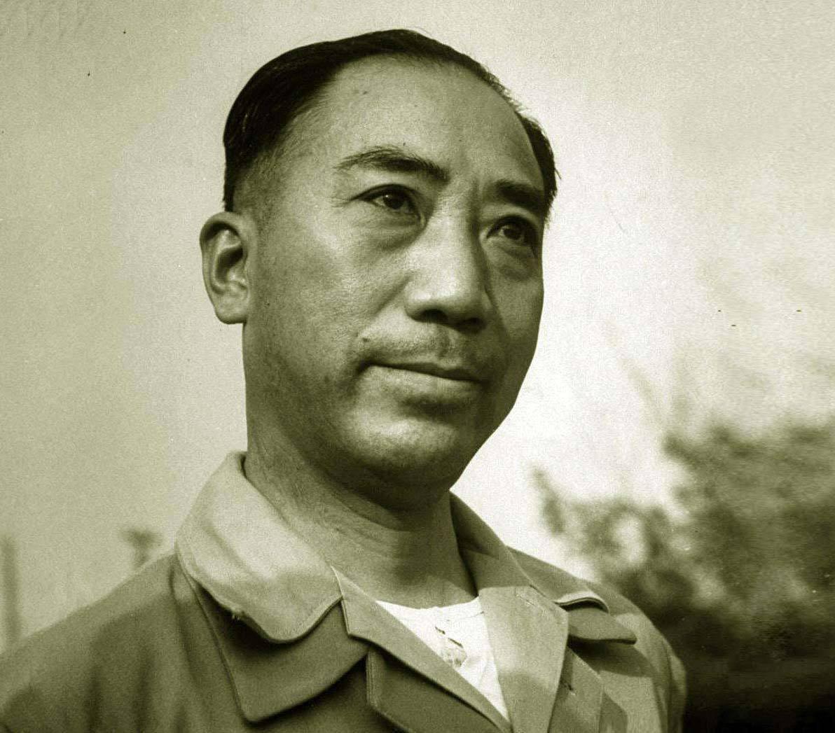 “老头子不要我，我就得死。”这是戴笠在自己飞机失事前一夜，专门找到自己的情人“华