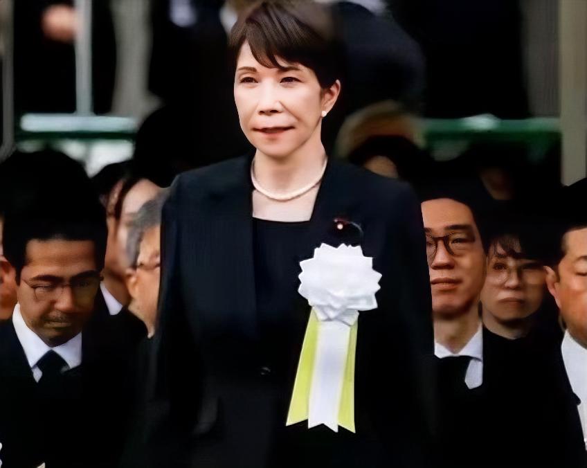 中方将靖国神社定性为“战犯神社”，这操作太解气了！8月15日日本战败日，一众政客