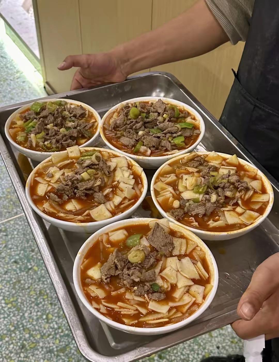不懂就问，这是什么菜？[并不简单] 