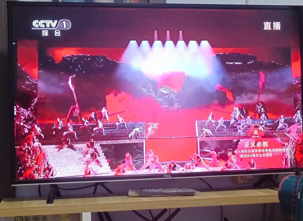 看晚会让我梦回21年建党100周年的文艺晚会，看得我是心潮澎湃，祖国真是强大起来