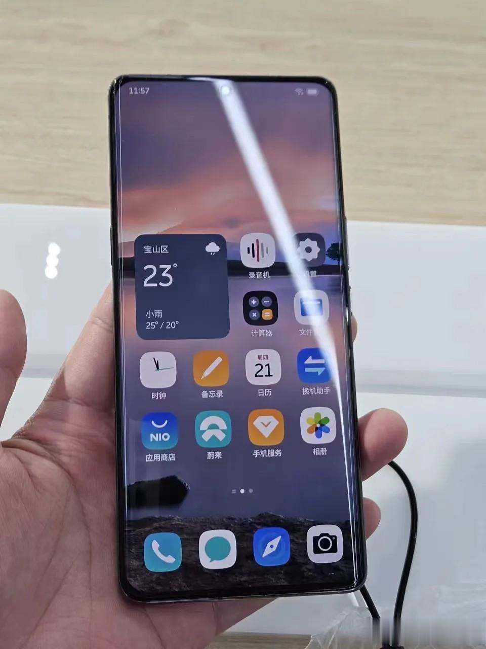 几十万的车都买了，6499起的NIO Phone还不冲？

该说不说，蔚来手机这