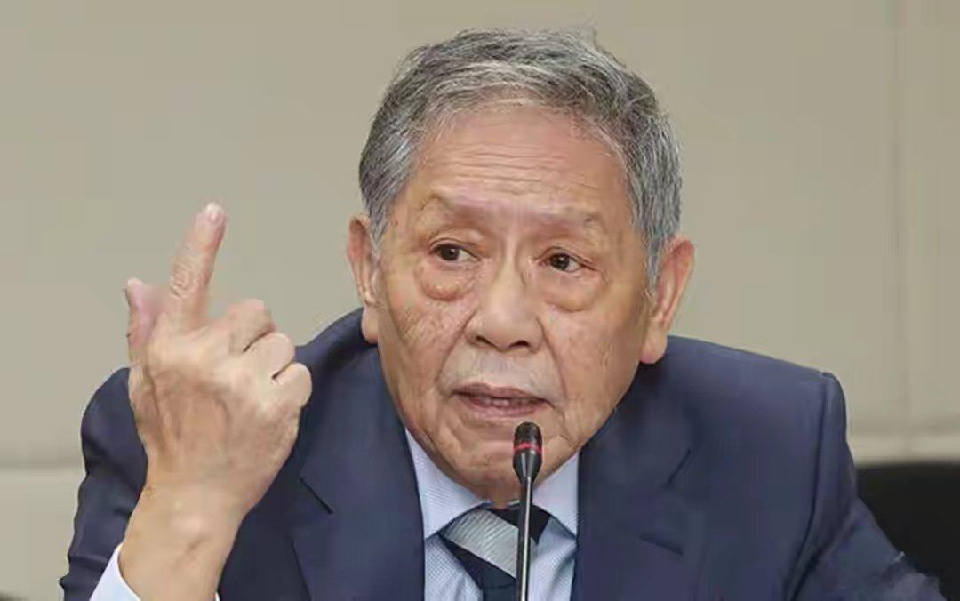 中菲一旦交战，结局只有四个字，马科斯没想到，中方打破77年惯例6月11日，中国外