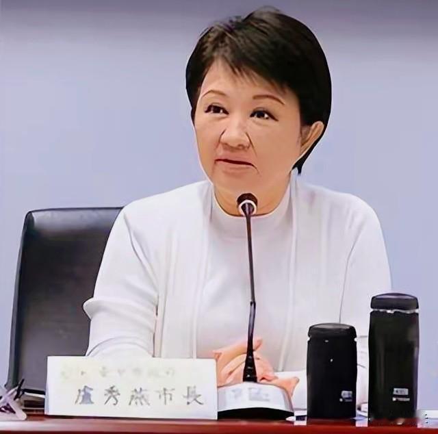10月1日，台中火力发电厂1、2号老旧燃煤机组正式停机，启动拆除工程。台中市长卢