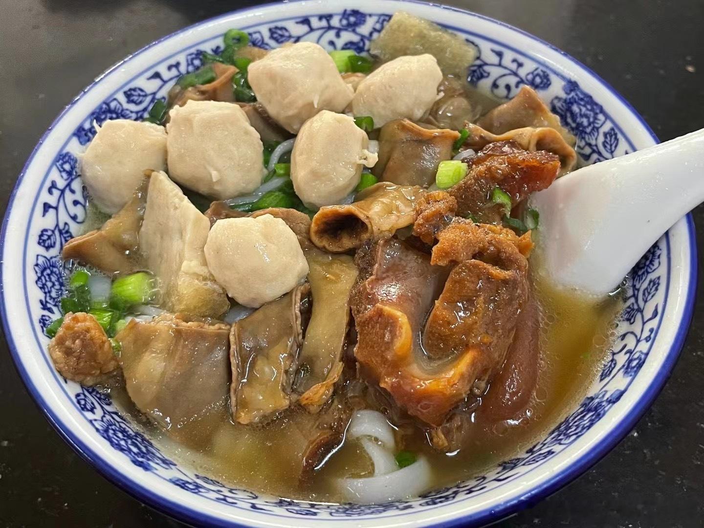 趁着天气好，出来溜达溜达周末两天就是要来好好休息的，给一至五忙碌的自己放松一下！