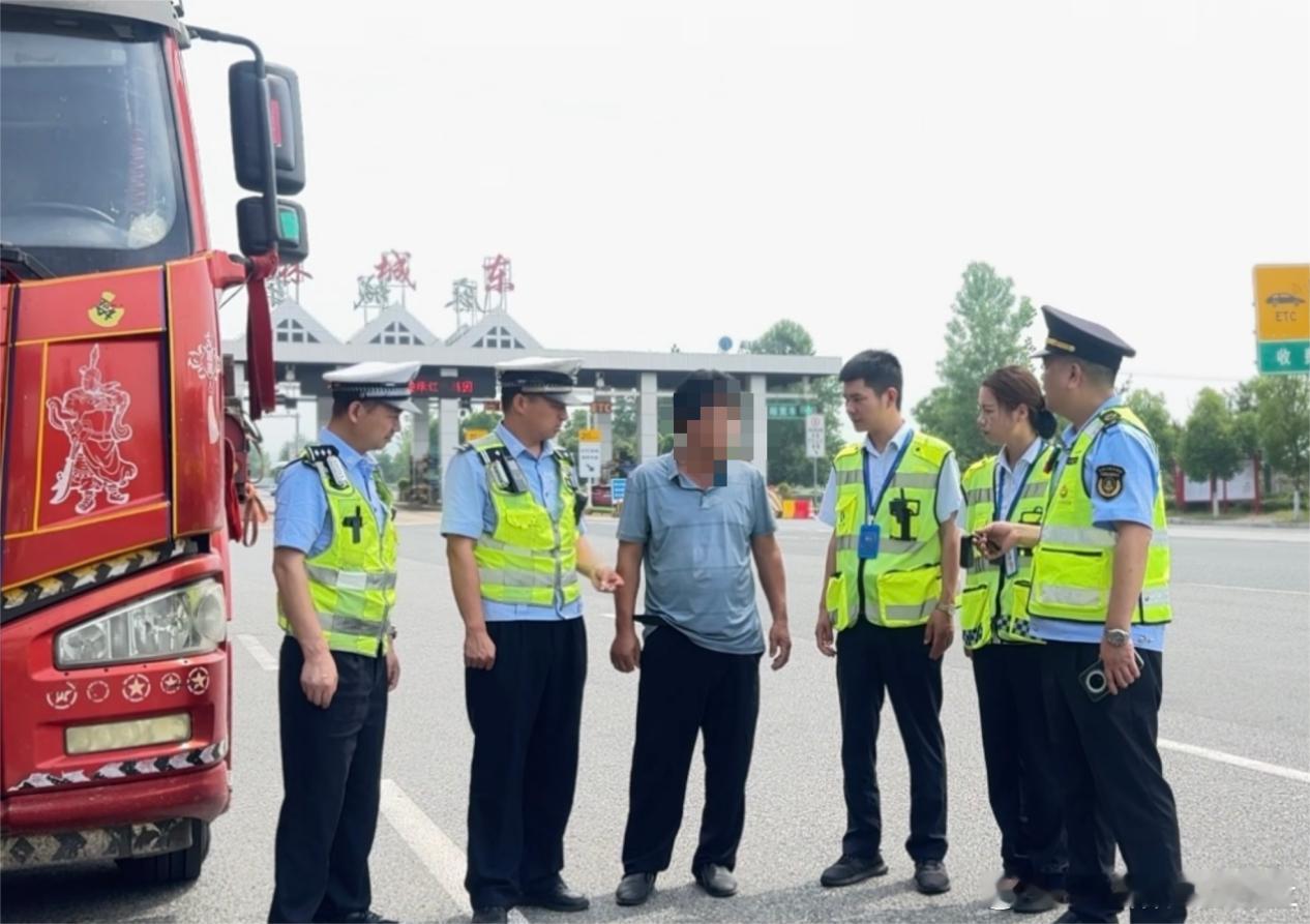 948快讯湖北交通执法 【跨区域协同执法显成效 湖北高速路政快速查处货车逃费案】