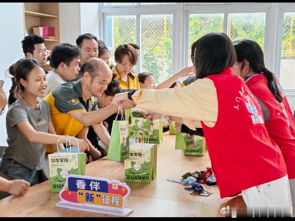 台州推出八项举措为新业态劳动者暖心护航暖心护航、聚力成长，让新业态劳动者在这里安