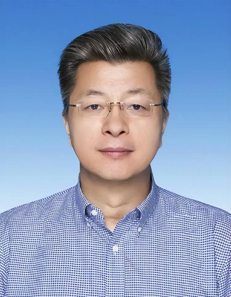 合肥市委原副职路军被开了，为他人在房地产项目开发上谋利，违反生活纪律

1967