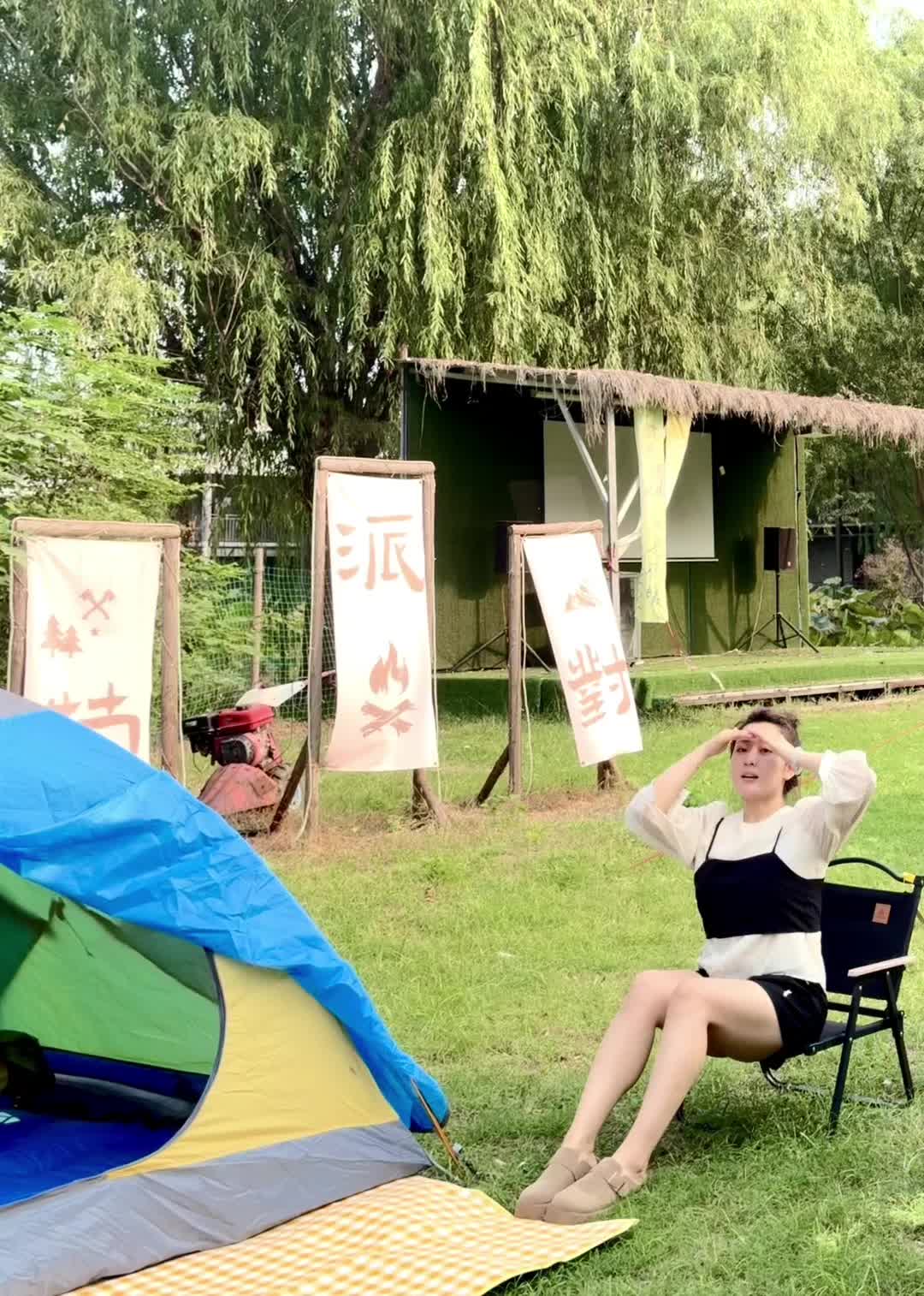 对！我们enfp每天就这样！更何况我双子座诶！