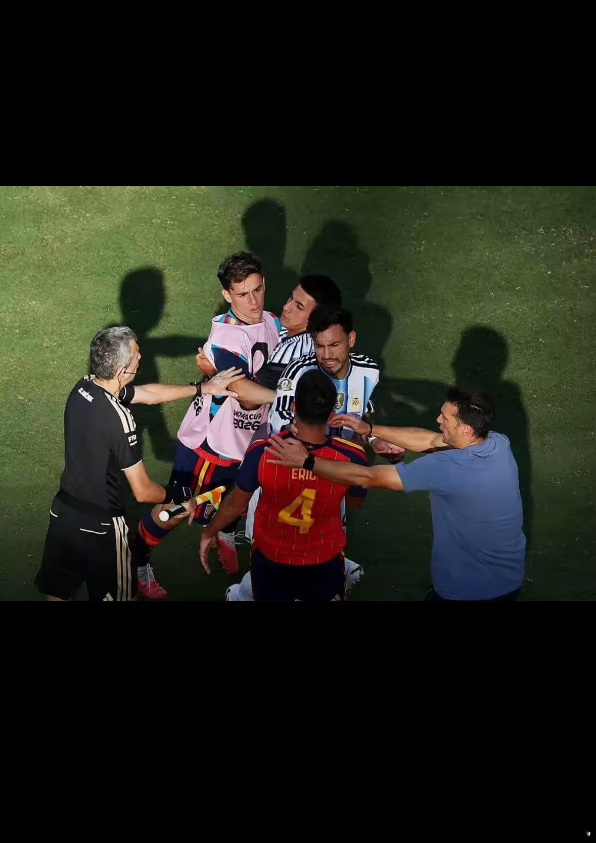 阿根廷西班牙赛后冲突对话曝光7月21日讯 FIFA官方发布声明，确认将对世界杯决