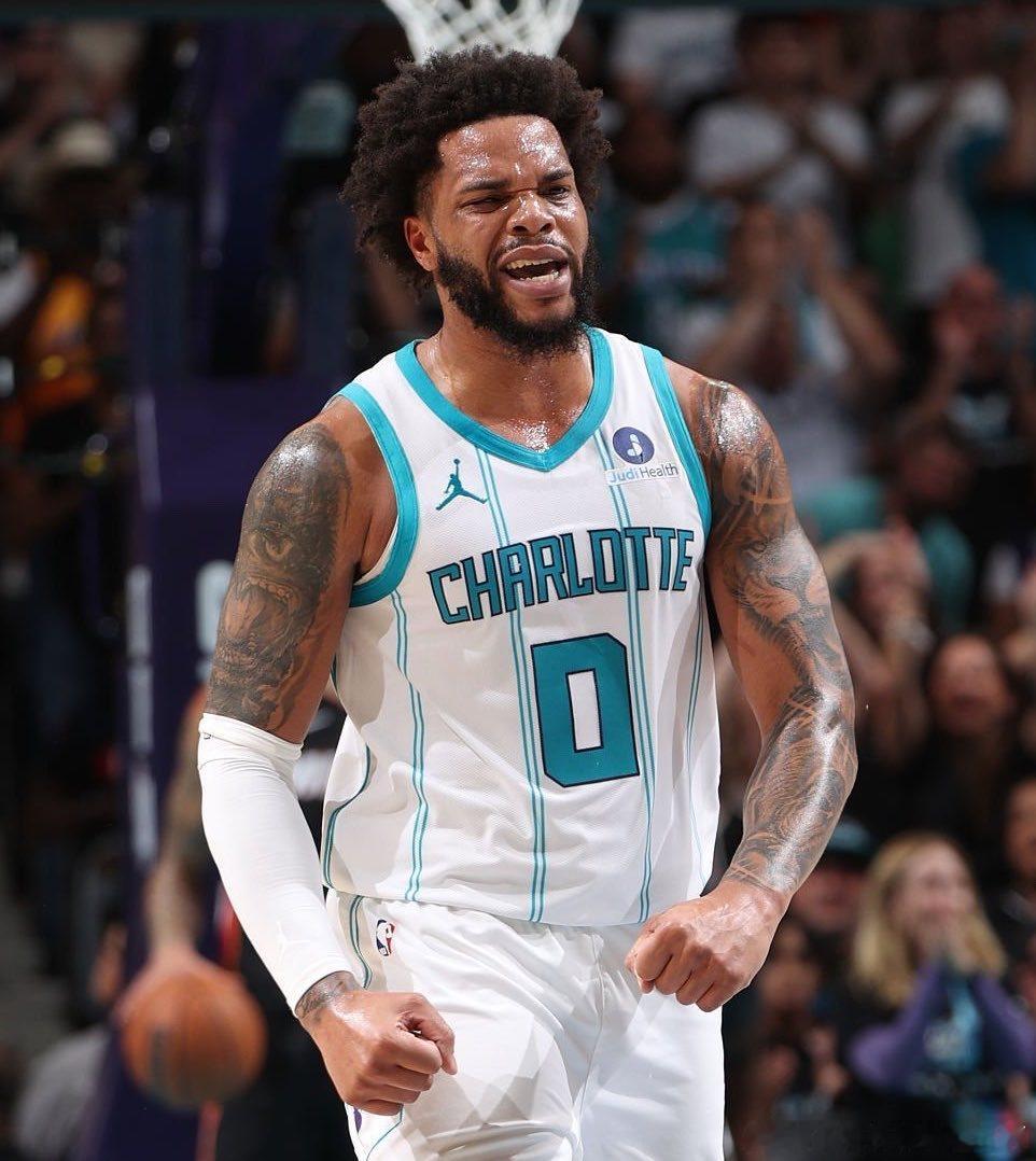 NBA  【黄蜂前锋迈尔斯·布里奇斯被曝或进入交易市场 今夏引援市场再起波澜】北