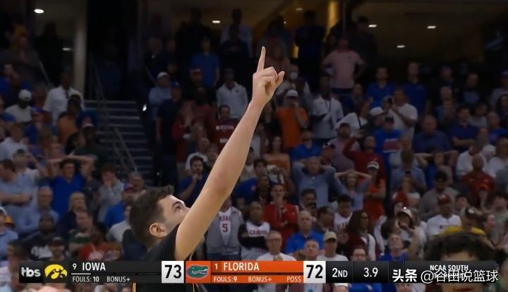 这就是疯狂三月！北京时间3月23日，NCAA32强战又爆大冷门：卫冕冠军、头号种